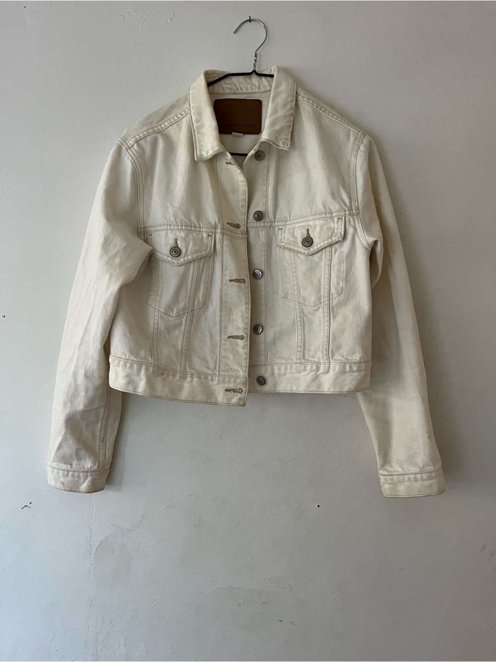 American Eagle white cropped Denim Jacket - Classic Button-Up Trucker
